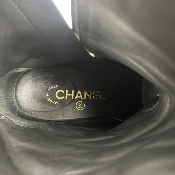 Chanel Coco Mark Logo Cap Toe Chain Short Leather Boots Black Size 39 - Picture 12 of 16